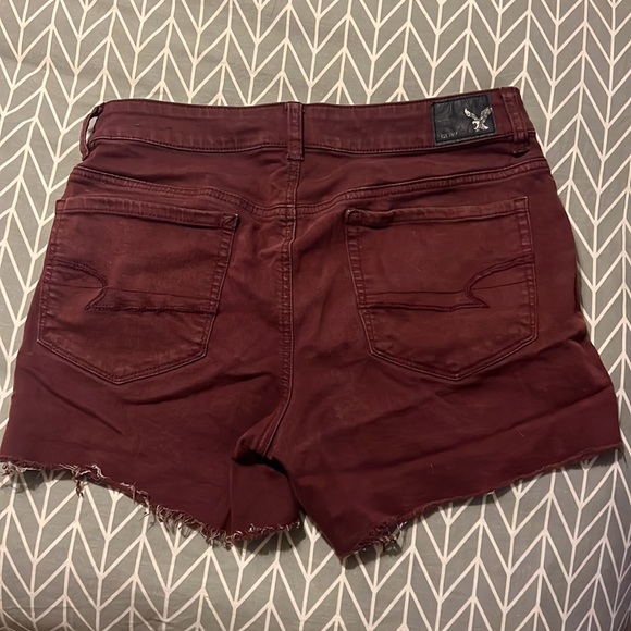 American Eagle Burgundy High Rise Shorts - Picture 4 of 4